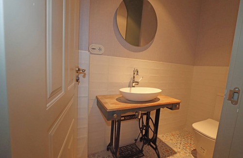 Caravia House | Indiana house at the foot of the mountain and 10 minutes walk to the beach.