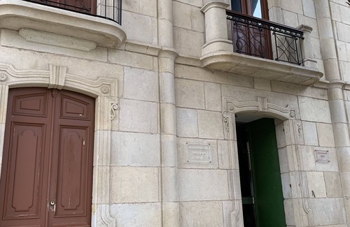 Viveiro Apartment | Indiano's Mansion. Apartment in tourist area 10 minutes from the beach.