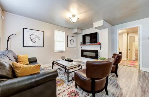 Central Oklahoma City House | Indie Escape II-Stones throw to Plaza
