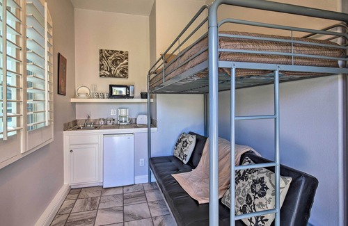 Indio Villa | Indio Casita: 2 Mi to Coachella & Stage Coach!