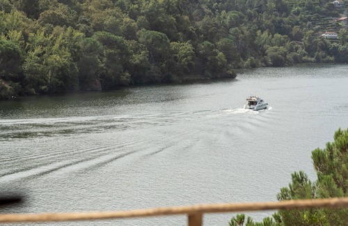 Pacos de Gaiolo Villa | Individual Private Suites With An Astonishing View Over the Douro River