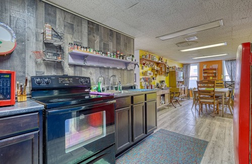 Penbrook House | Indoor getaway in town!
