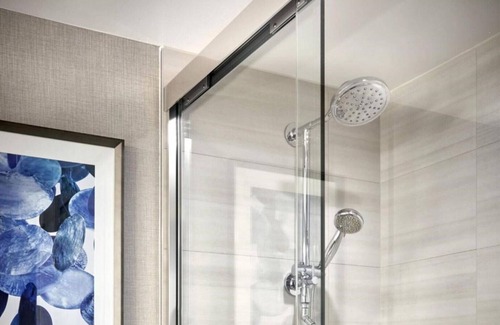 Fisherman's Wharf House | Indulge in comfort in our Room!