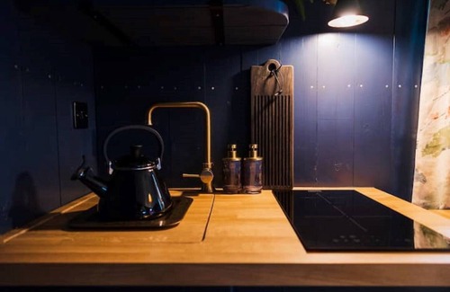 Mickleton Cabin | Indulgent Hideaway with Hot Tub in Durham Dales