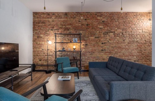 Avoti Apartment | Industrial Style 2bd apartment in City Centre