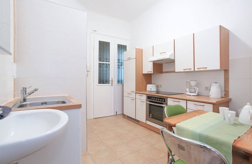 Ottakring Apartment | Inexpensive 1-room apartment in a quiet location