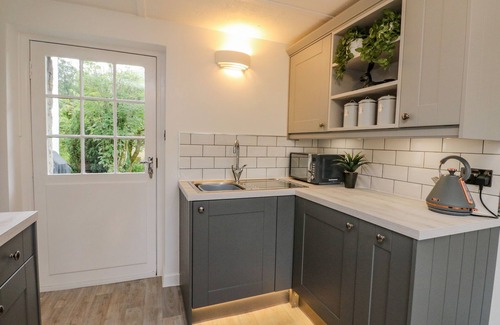 Lochearnhead House | INGLIS NOOK COTTAGE in Balquhidder, Perthshire, Scotland