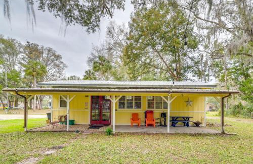 Inglis Apartment | Inglis Studio Home with Covered Patio and Grill!