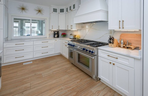 Inlet Harbour House | Inlet Front 5 BR Pet Friendly Beach House with Private Pool and Hot Tub! Lunasea