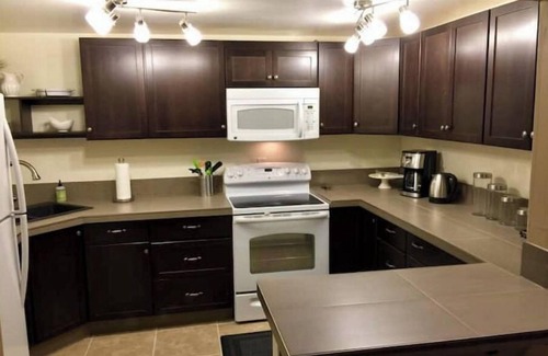 South Addition House | Inlet View House - Downtown Anchorage