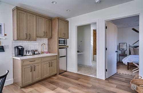 Williams Cabin | Inn History Grand Canyon