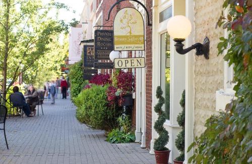 Jordan Hotel | Inn On The Twenty