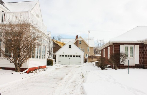 Defiance House | Inn on Third - Whole House