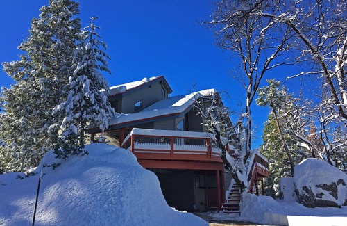 Yosemite West Apartment | Inside Yosemite N.P. Gates!, Our Cozy Rooms Are Minutes From Valley Attractions