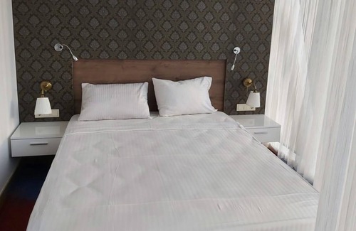 Maltepe Apartment | inşirah Flat with swimmingpool and Car Park