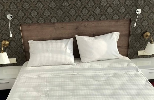 Maltepe Apartment | inşirah Flat with swimmingpool and Car Park
