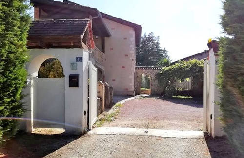 Capdenac House | ★ INSOLITE: a house with atypical charm, with swimming pool ★