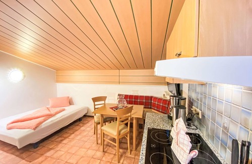 Saalbach-Hinterglemm Apartment | INT4 - 2 Zimmer max. 5 Personen A3 by Interhome