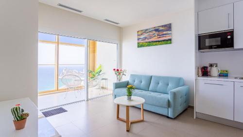 Cala Apartment | Intempo by Holuxe - 272 - 27th floor