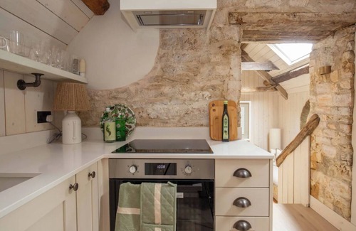 Adderbury House | Interior Designed Cotswolds Coach House Opposite Open Fields