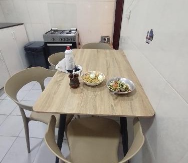 Al Ghubrah Ash Shamaliyyah Hotel | international hoste