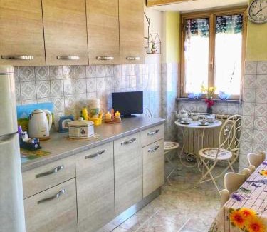 Tivoli Apartment | Intero Appartamento dei Pini - posto auto incluso - 4 piano senza ascensore