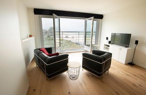 Middelkerke Apartment | Into the Sea