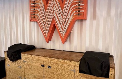 Athens Apartment | “Into The Wild” Glamp-Container