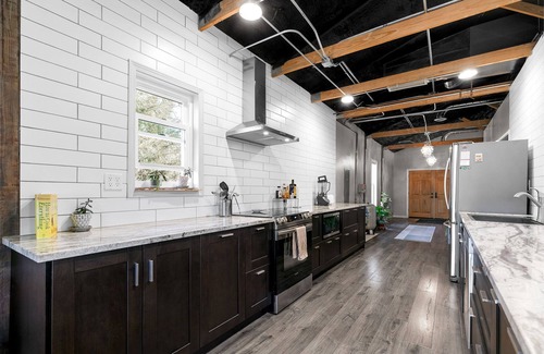 Ozark House | Into the woods with this unique home near Branson