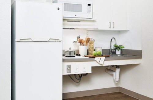 Roswell Apartment | InTown Suites Extended Stay Atlanta GA - Roswell/Alpharetta
