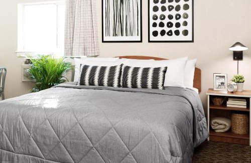 Greenbrier West Hotel | InTown Suites Extended Stay Chesapeake VA - Battlefield Blvd