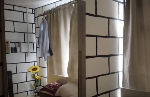 Preston Apartment | Inviting 2-Bed Apartment in London by Gordy Duncan