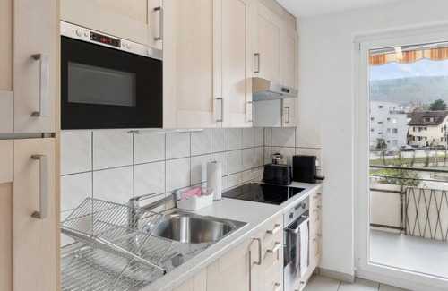 Center Apartment | Inviting 2-BR Apartment Living