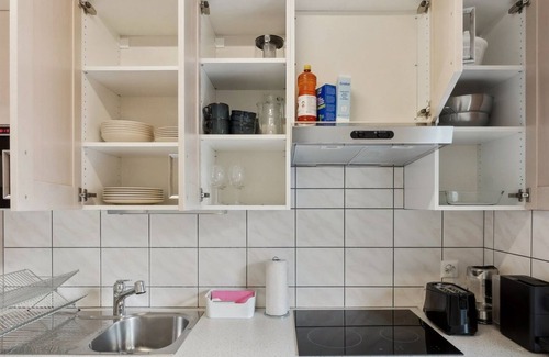 Center Apartment | Inviting 2-BR Apartment Living