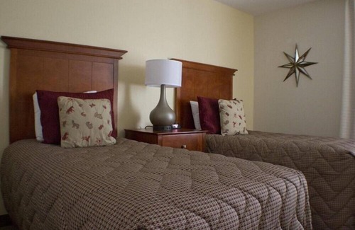 Arcadia Hotel | Inviting 2BR Condo with Tennis Courts in Scottsdale