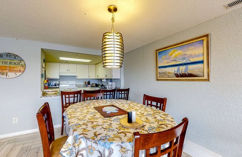 North Ocean City Condo | Inviting coastal condo with pool, balcony, full kitchen, & W/D