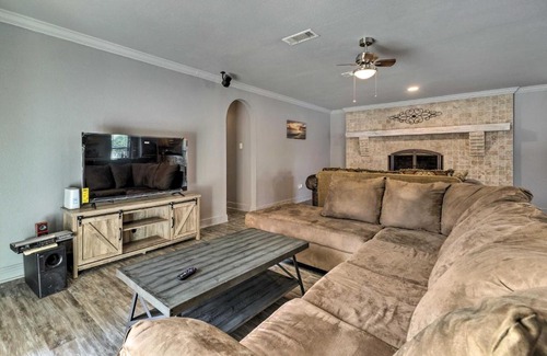 Gulfport House | Inviting Gulfport Home with Private Pool and Yard