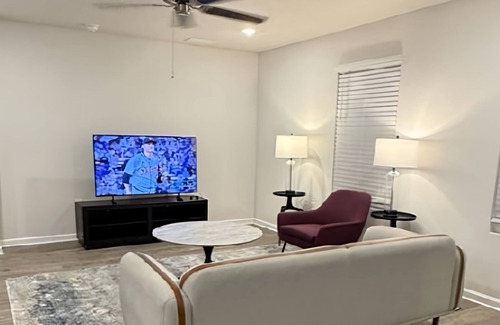 Northwest Pensacola Apartment | Inviting Home in a Prime Pensacola Location