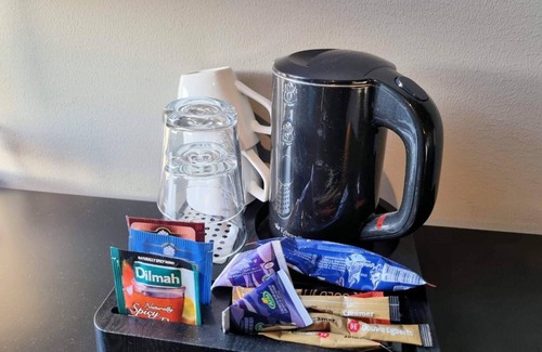Lillhagen House | Inviting hotel room with free breakfast