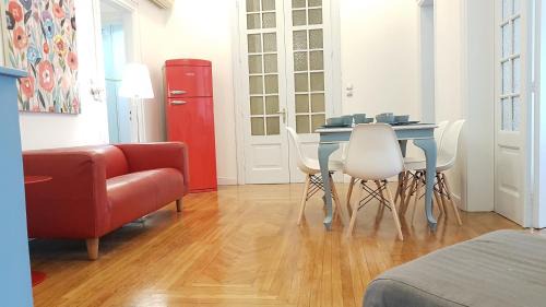 Kypseli Apartment | Ionian Apartment- Athens Center, 6 BD, 2.5 BATH