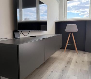 Prague 8 Apartment | IOS ArtPrg