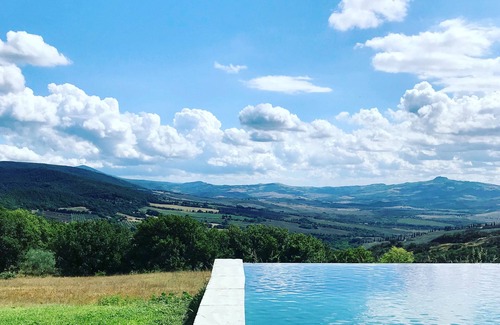 Pienza Villa | Iperbole country house, between Pienza and Montepulciano