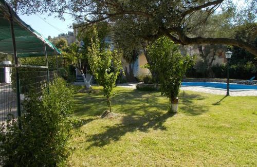 Apolpaina Villa | Iris