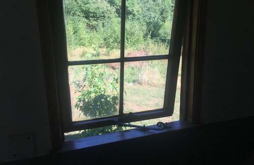 Gardonne Cottage | Iris Meadow Cottage in the midst of Dordogne's vineyards