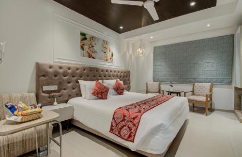 Safdarjung Enclave Hotel | Iris Park Hotel New Delhi