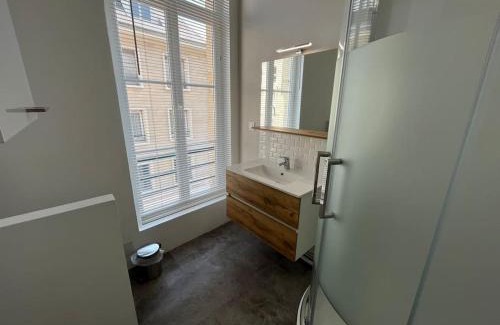 Centre Ancien Apartment | Iris YourHostHelper