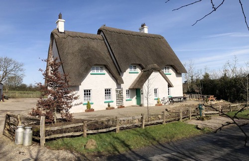 Cookstown Cottage | Irish Thatched Cottage