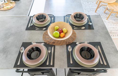 Melissopetra House | Irissa Suites