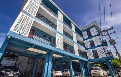 Ratchaburi Hotel | Is Am Are Stay Boutique