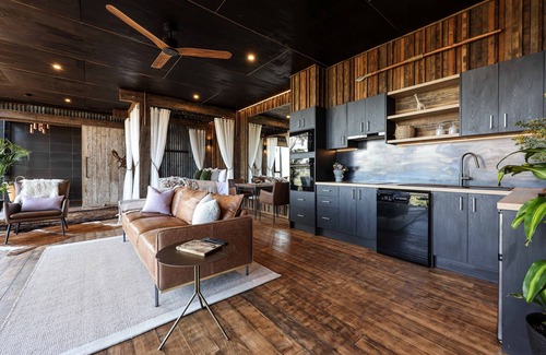 Elevated Plains Cottage | Is this Australia's best villa? Its hard to argue with that!
